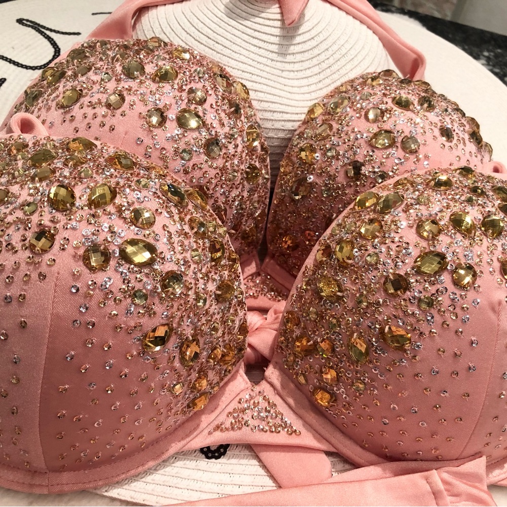 SOLD OUT on posh Canada 🇨🇦 VS bikini bombshell embellished 34D&various bottoms - Picture 12 of 16